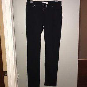 Brand new black skinny pants never worn